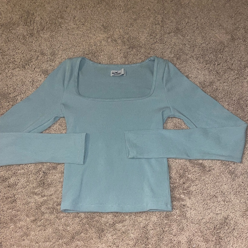 Hollister ripped cropped long sleeve.